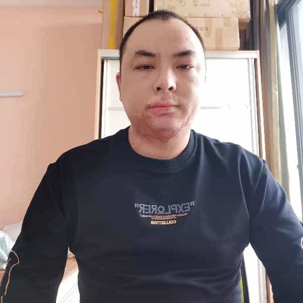 33岁岁四川单身帅哥 - 威海吉缘网