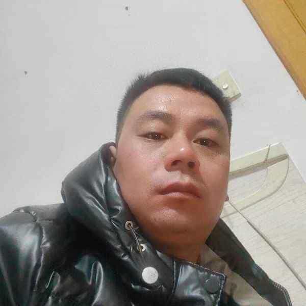 35岁岁河北单身帅哥 - 威海吉缘网