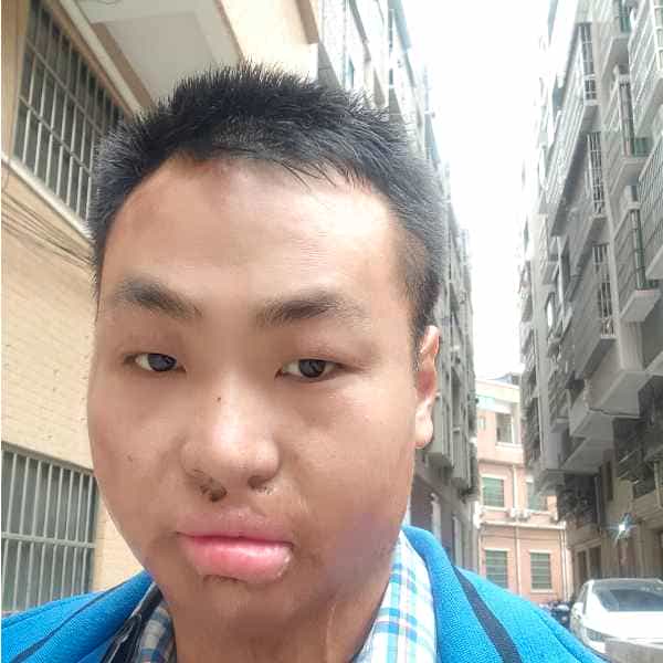 33岁岁湖北单身帅哥 - 威海吉缘网