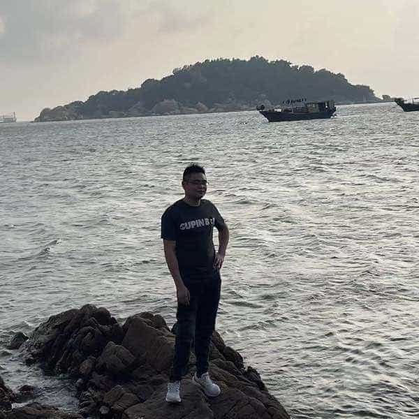 38岁岁四川单身帅哥 - 威海吉缘网