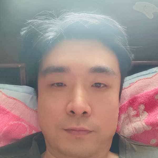 43岁岁河南单身帅哥 - 威海吉缘网