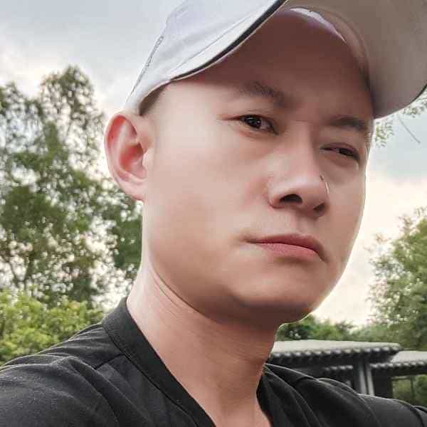 41岁岁湖南单身帅哥 - 威海吉缘网