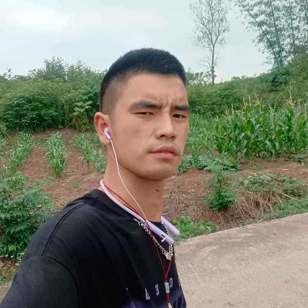 35岁岁四川单身帅哥 - 威海吉缘网