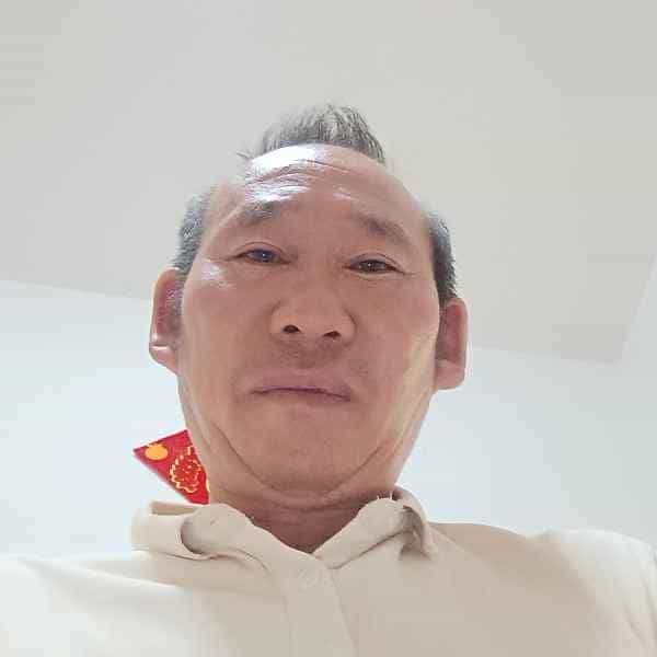 56岁岁云南单身帅哥 - 威海吉缘网