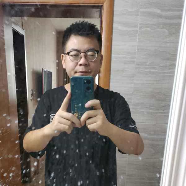 35岁岁陕西单身帅哥 - 威海吉缘网
