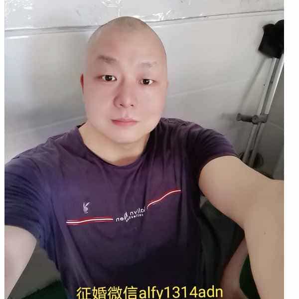 45岁岁湖南单身帅哥 - 威海吉缘网