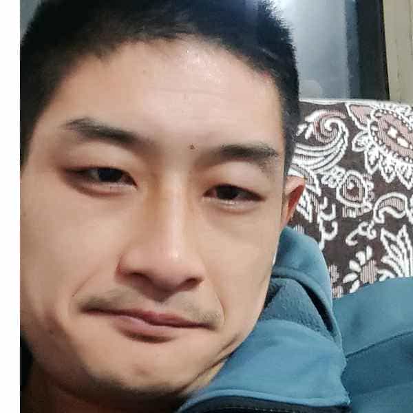 32岁岁湖北单身帅哥 - 威海吉缘网