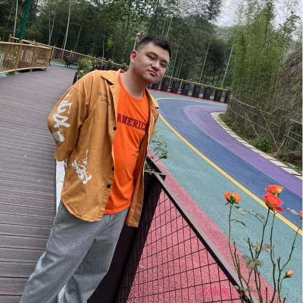 28岁岁湖南单身帅哥 - 威海吉缘网